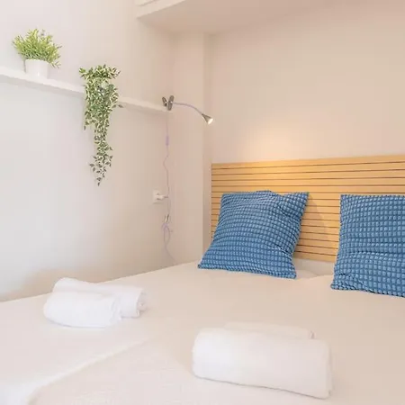 Апартаменти Fortaleza Sea View Портіман